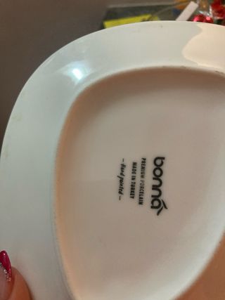 Piatto in ceramica beige e marrone