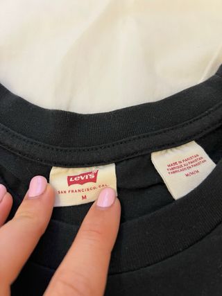 Camiseta Levi's Negra