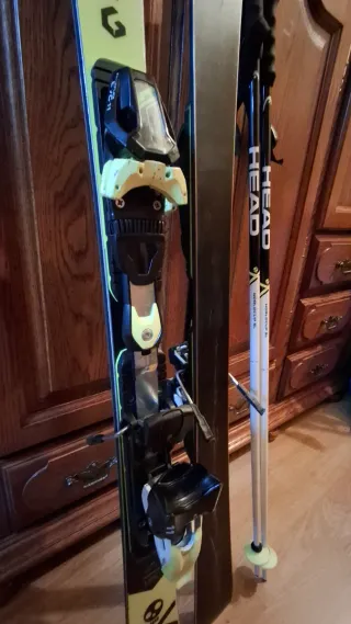 Lote Skis Head WorldCup 144cm + Botas Talla 25