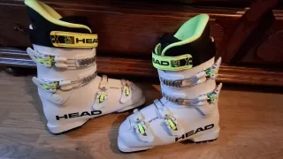 Lote Skis Head WorldCup 144cm + Botas Talla 25