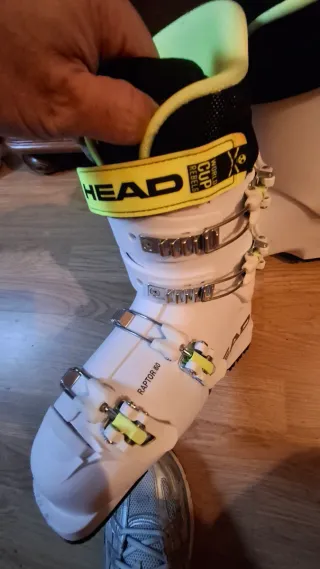 Lote Skis Head WorldCup 144cm + Botas Talla 25