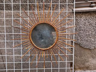Specchio a forma di sole in vimini anni '60/'70