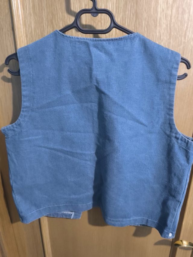 Chaleco vaquero bordado