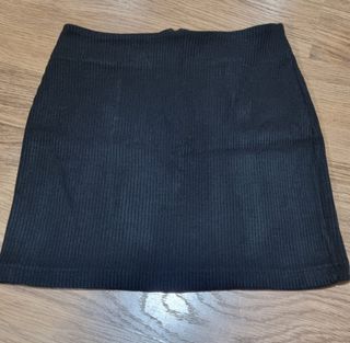 Conjunto falda y chaqueta negra