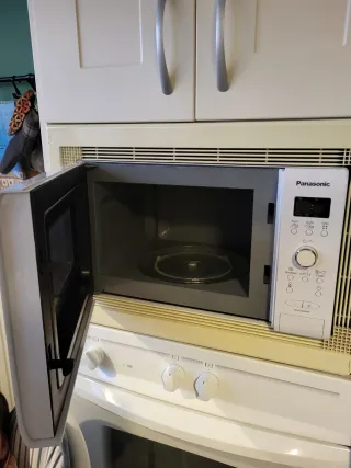 Microondas Panasonic con grill