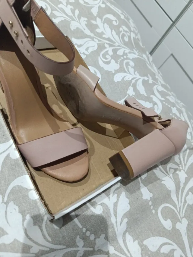 Sandalias tacón 8 cm beige/rosa