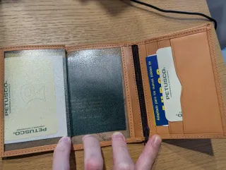 Billetera Petusco Beige Cuero (Nueva)