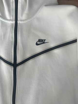 Nike Tech Fleece Beige