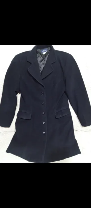 Abrigo largo negro mujer marca Zara Classic