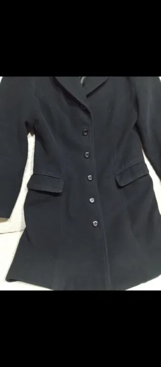 Abrigo largo negro mujer marca Zara Classic