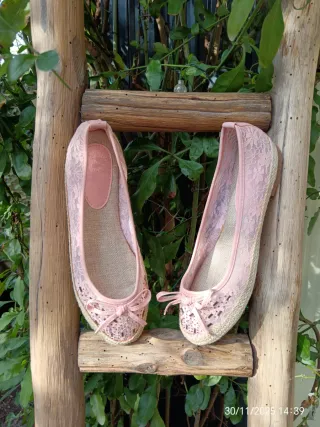 Bailarinas de encaje rosa y beige