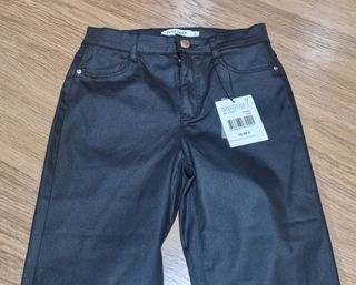 Pantalón Naf Naf Negro Elástico