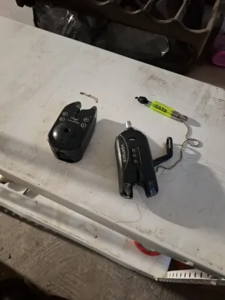 Caja de pesca carpa y aparejos varios