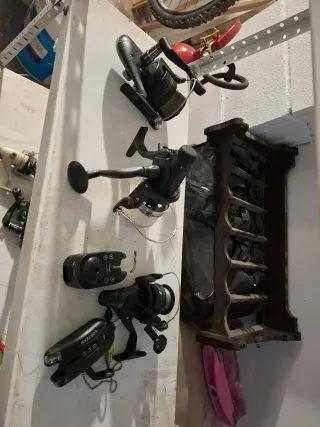 Caja de pesca carpa y aparejos varios