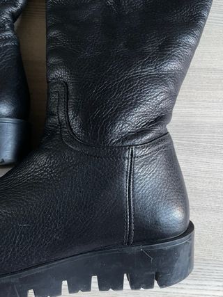 Botas de cuero negras