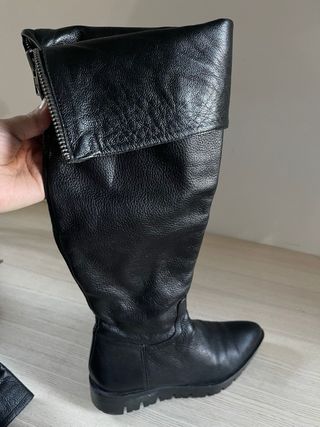 Botas de cuero negras