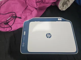 Impresora HP Blanca y Azul