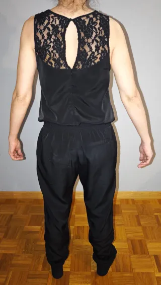 Mono negro ligero encaje