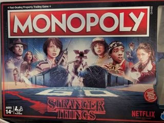 Monopoly Stranger Things (Inglés)