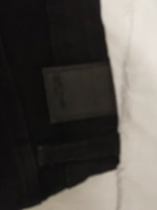 Pantalón vaquero negro recto T.42 C&A