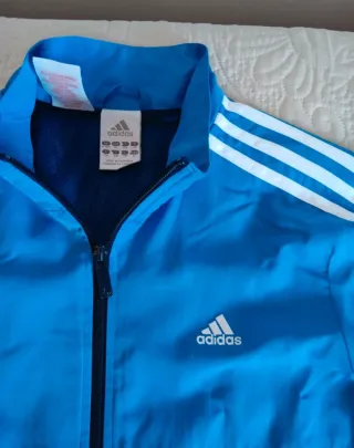 Cortavientos Adidas Azul y Blanco