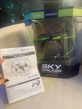 Dron Sky Walker con protección para niños