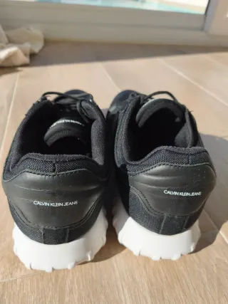 Zapatillas Calvin Klein Negras y Blancas