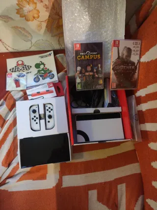 Nintendo Switch OLED Blanca + Juegos