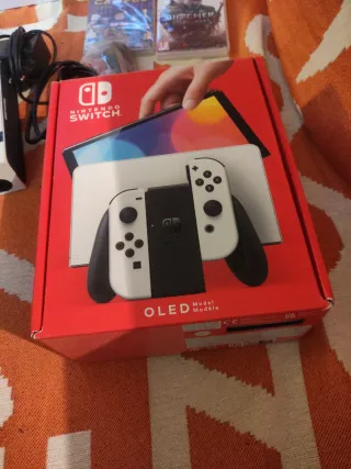 Nintendo Switch OLED Blanca + Juegos