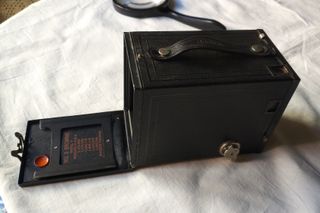 Cámara Antigua Brownie No envío.