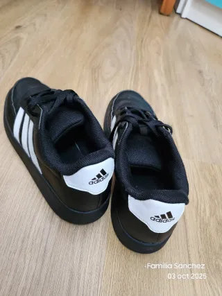 Deportivas Adidas Negras