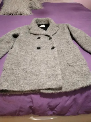 Chaquetón gris Bershka