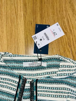 Chaqueta Bershka étnica flecos