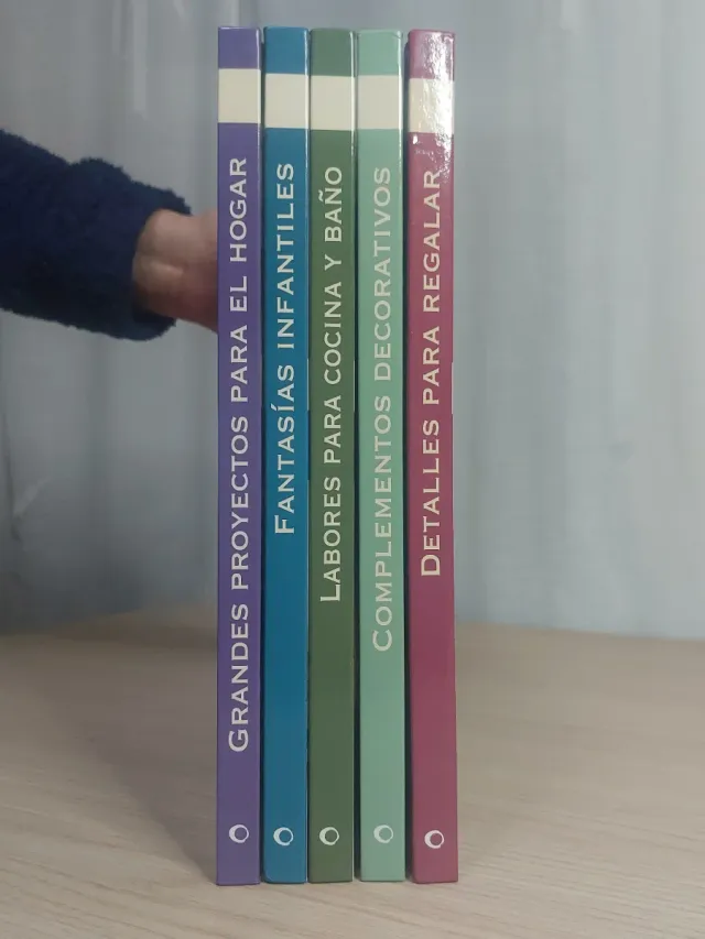 Colección de libros de punto de cruz