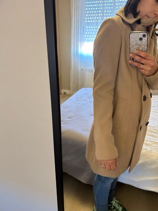 Abrigo Stradivarius Beige