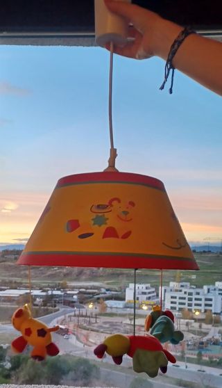 Lampara de techo de niño
