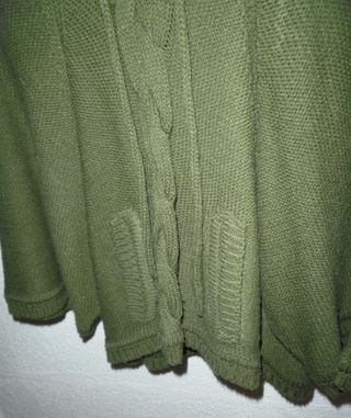 JERSEI MUJER TIPO CAPA CON CAPUCHA