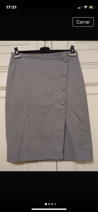 Falda pata de gallo asimétrica