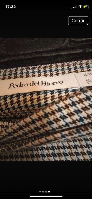 Falda pata de gallo asimétrica