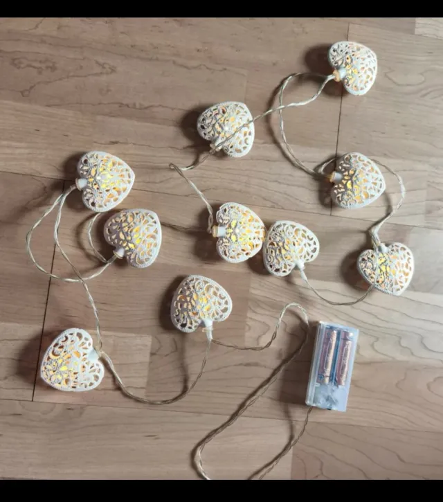 Guirnalda decorativa corazones LED.