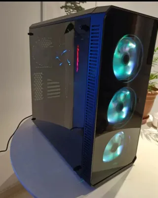 PC Gaming/Trabajo Negro y Multicolor