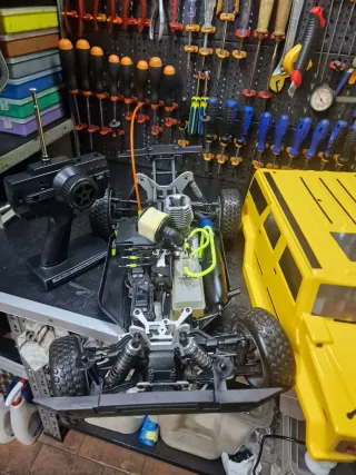 Auto modello radiocomandato