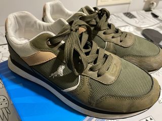 Zapatillas Sneckers Beige y Verde