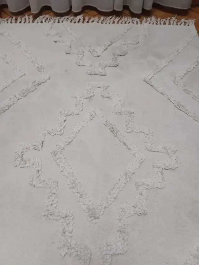 Tapete de Algodão Bege e Branco