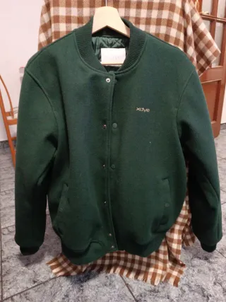 Bomber verde xcye