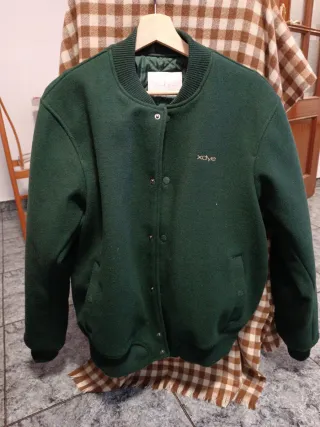 Bomber verde xcye