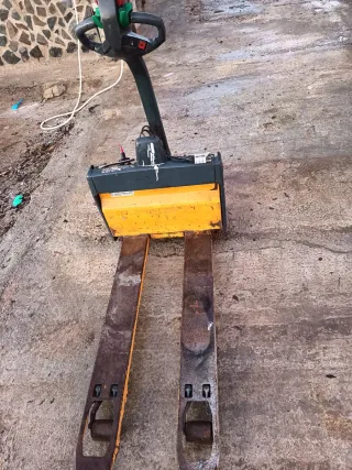 Transpaleta Eléctrica