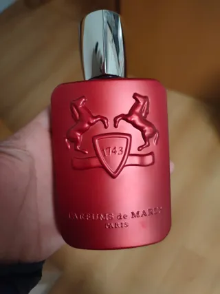 Parfums de Marly Kalan Rojo y Plateado