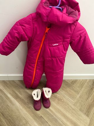Conjunto Buzo y Botas Invierno Niña talla EU 20-21