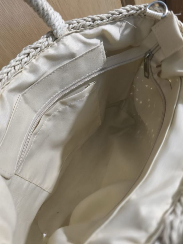 Bolso de paja tejido